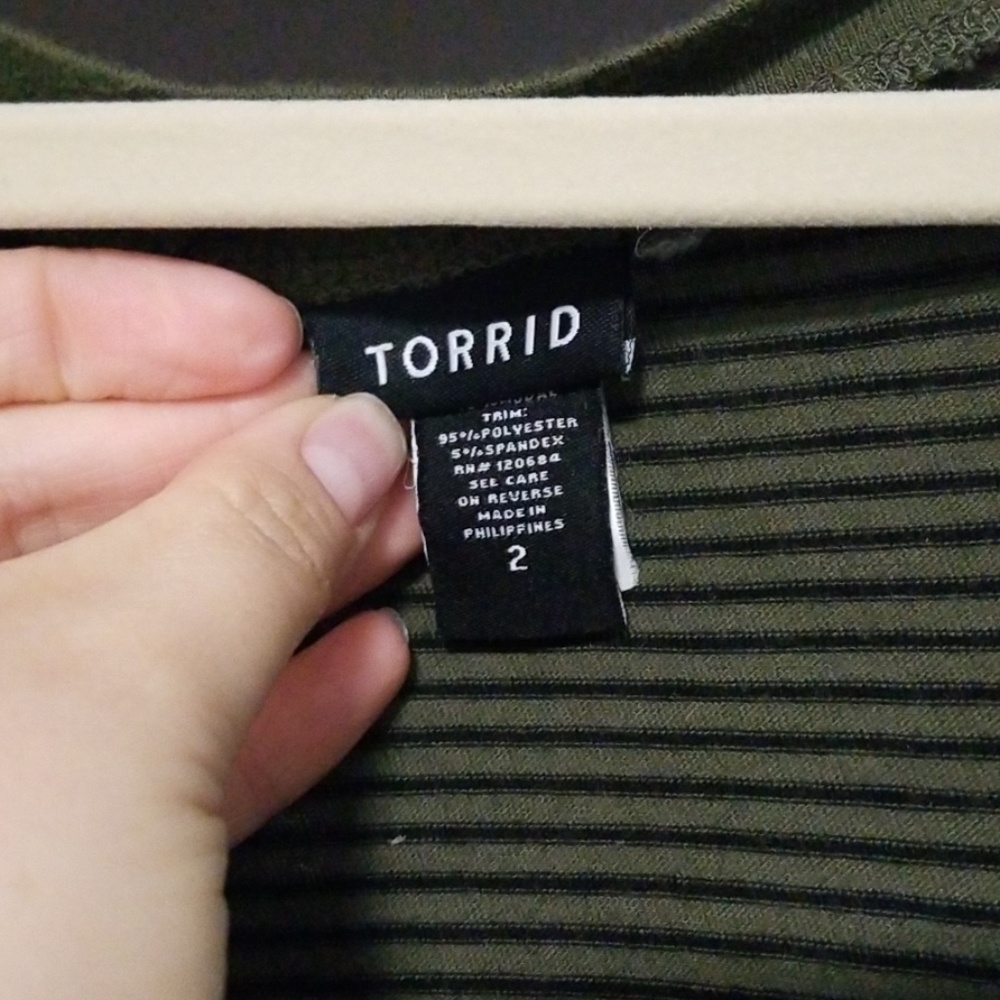 Shirt - Picture 2 of 4